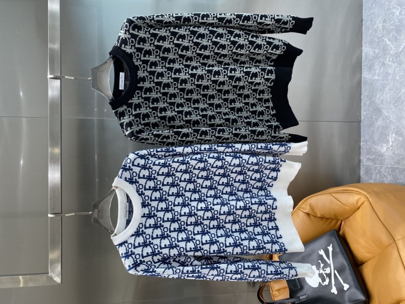 chr1st1an D10r sweaters